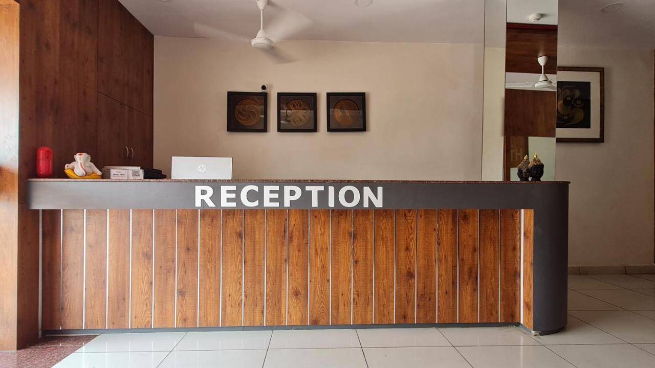 Hotel Tirth Ankleshwar Exterior foto